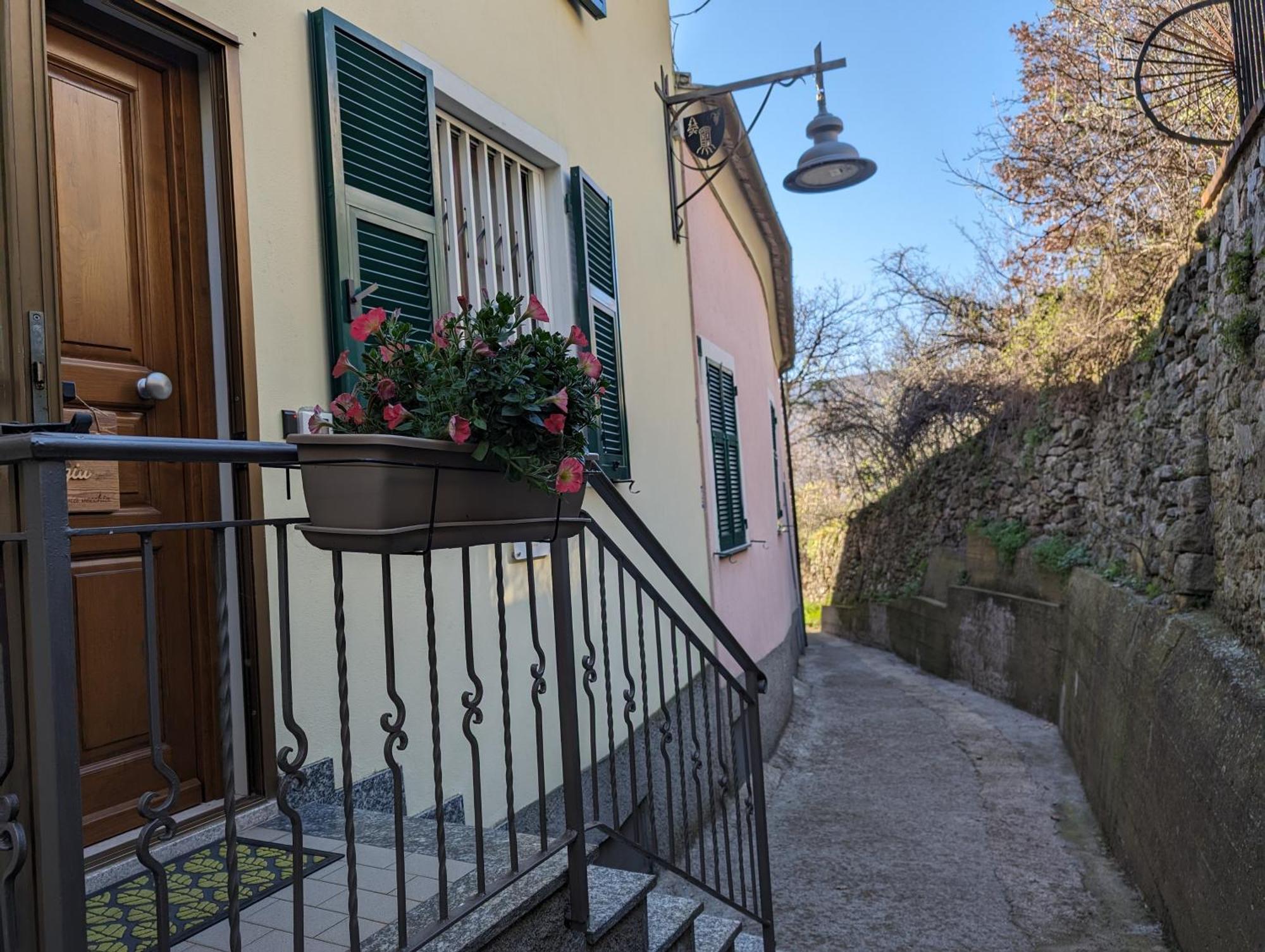 Agriturismo Caruggiu Di Via Vecchia اوركو فيغلينو المظهر الخارجي الصورة